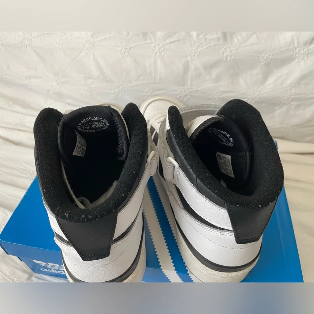 Mens Adidas Forum Mid sneakers - Picture 6 of 10